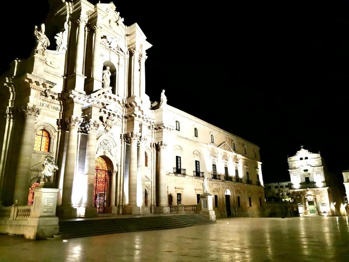 Movie Suite Ortigia Syrakuzy Zewnętrze zdjęcie