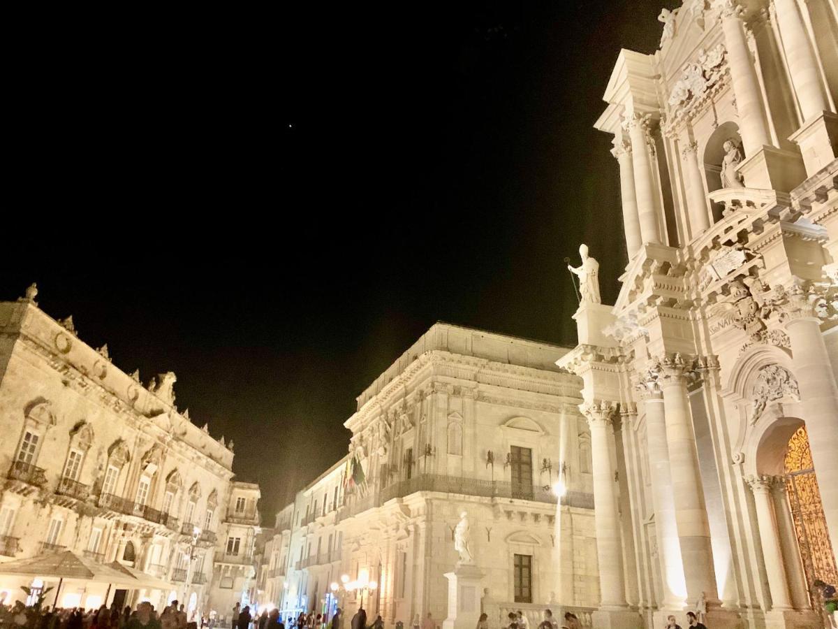 Movie Suite Ortigia Syrakuzy Zewnętrze zdjęcie