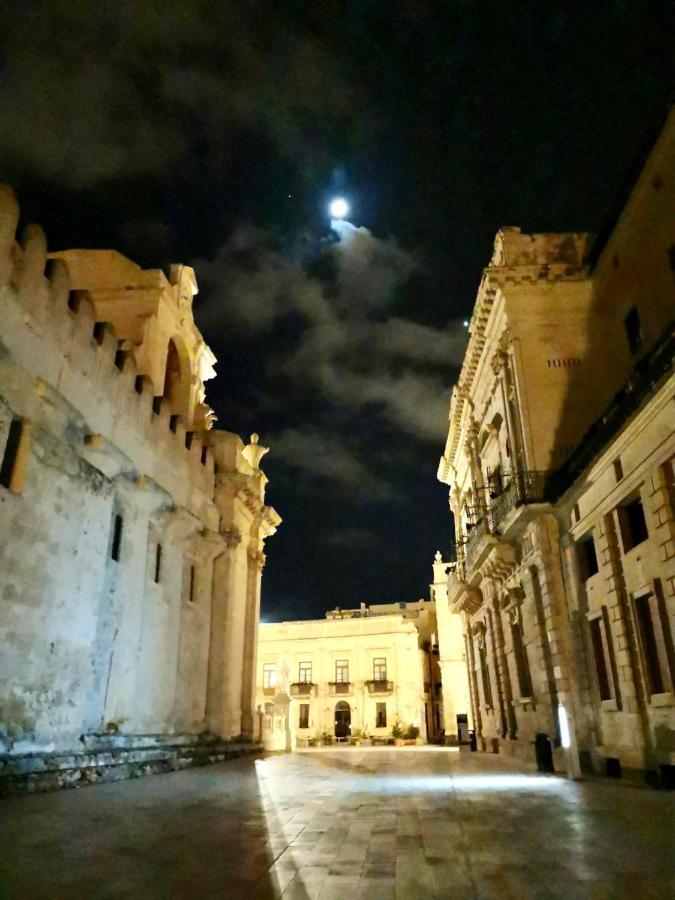 Movie Suite Ortigia Syrakuzy Zewnętrze zdjęcie